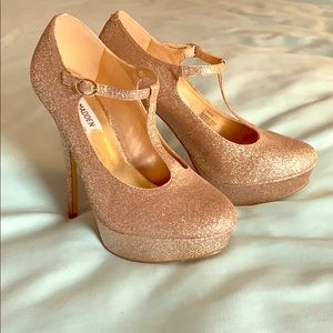 Steve Madden Gold Heals